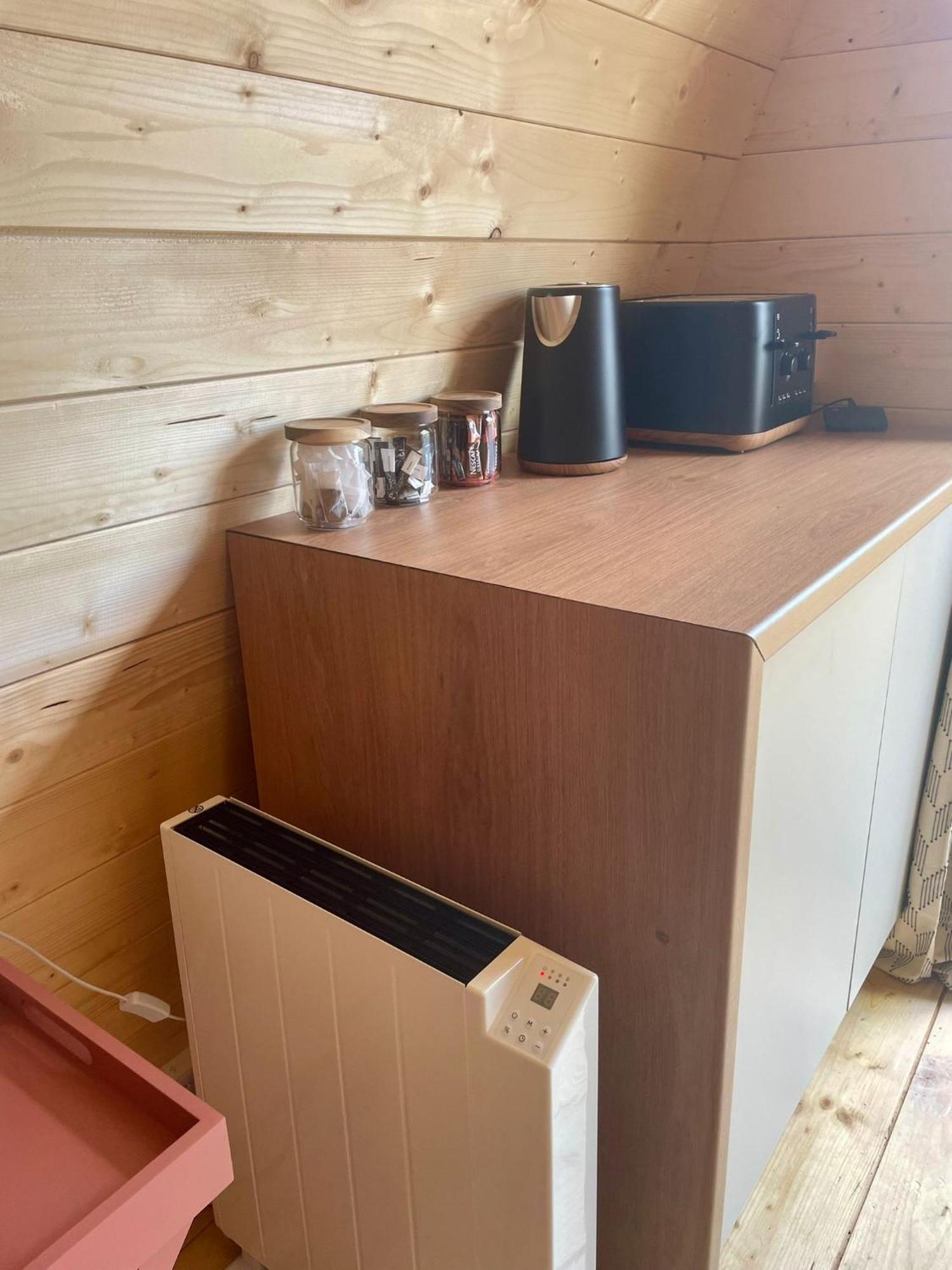 Coedydd - Woods Apartment Bridgend  Bagian luar foto