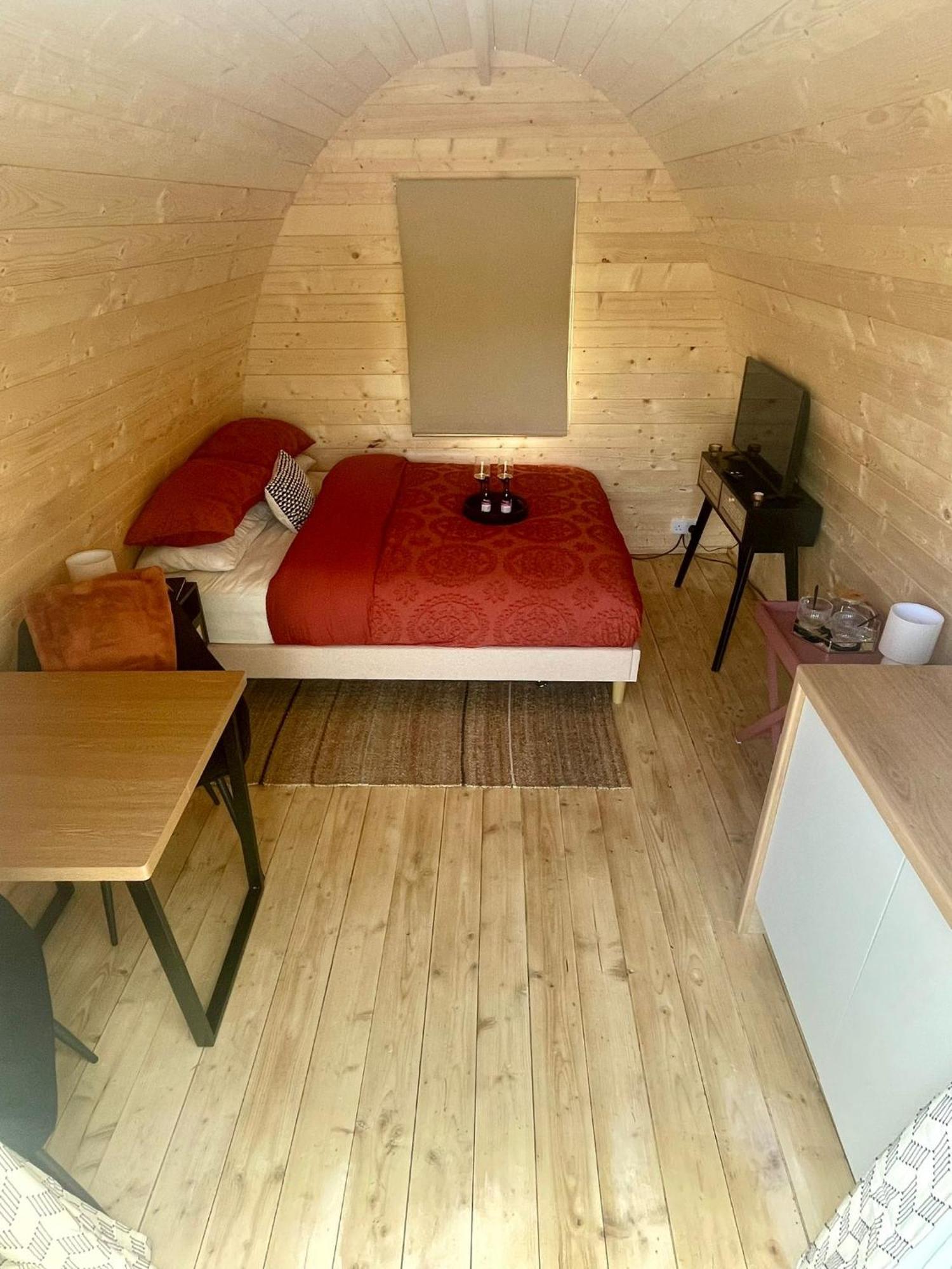 Coedydd - Woods Apartment Bridgend  Bagian luar foto