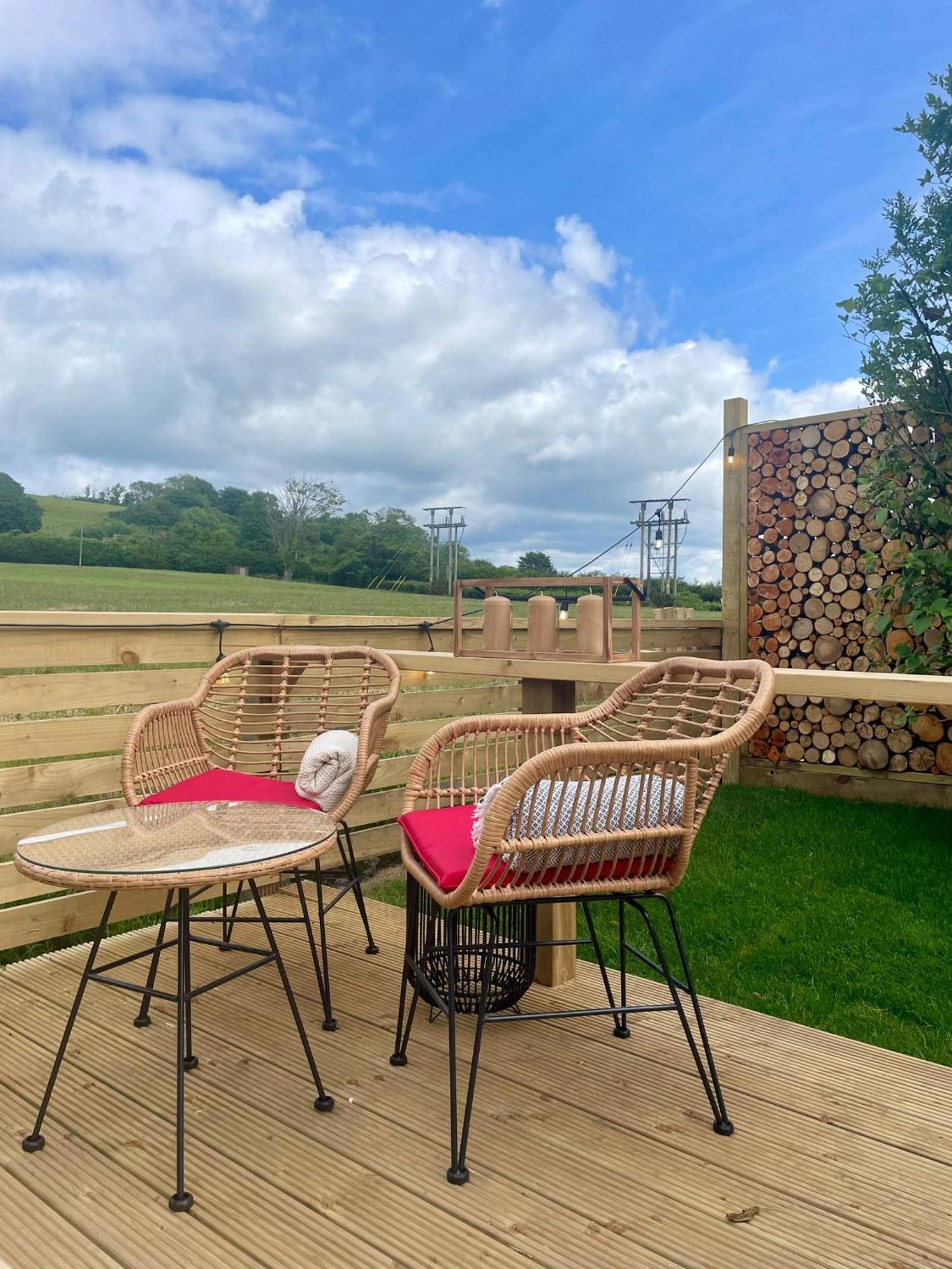Coedydd - Woods Apartment Bridgend  Bagian luar foto